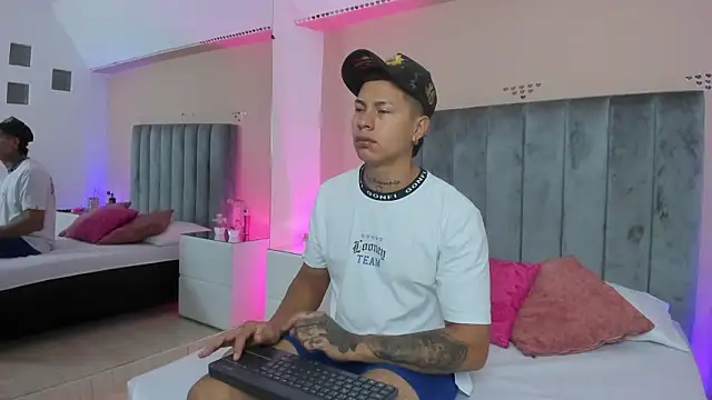 kaylaa sex online show from March 5, 1:18 pm