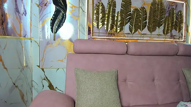 GoldenMusee  online show from January 9, 1:25 pm