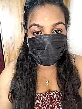 Snapshot of Tamil_Shara chatting on February 3, 6:40 am Tamil Shara online show from February 3, 6:40 am