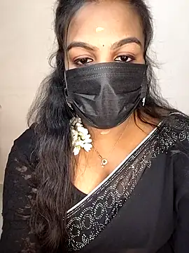 Snapshot of Tamil_Shara chatting on February 10, 4:11 pm Tamil Shara online show from February 10, 4:11 pm