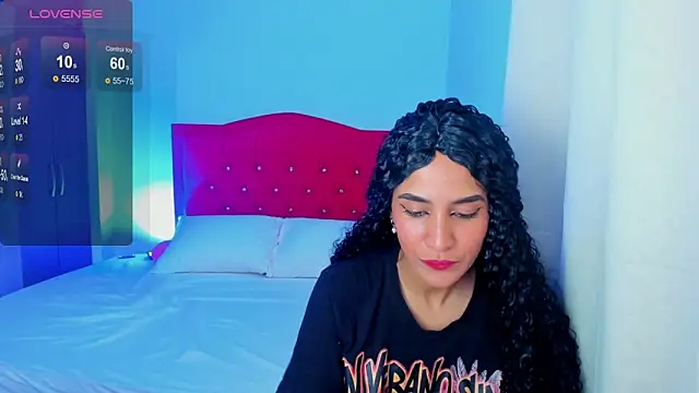 Samantha luv  online show from March 11, 1:33 am