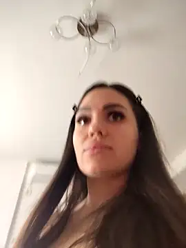 SiennaLuxexx online show from April 3, 2:04 pm