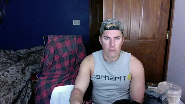 Snapshot of SpunRedneck chatting on January 6, 10:52 am SpunRedneck online show from January 6, 10:52 am