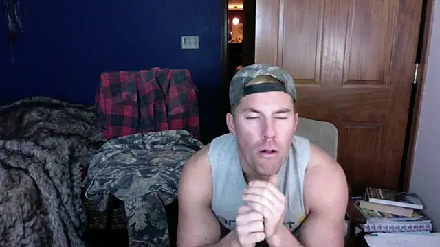 Snapshot of SpunRedneck chatting on January 12, 1:05 pm SpunRedneck online show from January 12, 1:05 pm