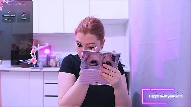 Snapshot of Ungoliant_Kiss chatting on December 17, 1:55 am Ungoliant Kiss online show from December 17, 1:55 am