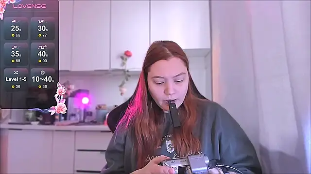 Snapshot of Ungoliant_Kiss chatting on January 6, 9:57 am Ungoliant Kiss online show from January 6, 9:57 am