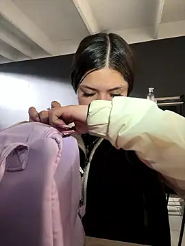 Snapshot of Camila_Duarte2 chatting on January 15, 1:16 pm Camila Duarte2 online show from January 15, 1:16 pm