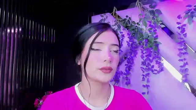 liinzy rouse69 online show from April 8, 3:45 pm