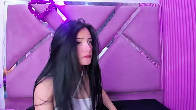 liinzy rouse69 online show from April 17, 5:21 am