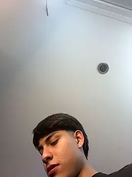 Lander Cruz online show from February 20, 7:36 pm