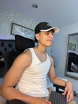 Lander Cruz online show from March 6, 7:43 pm