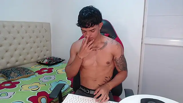 noah cole  online show from January 13, 5:29 pm