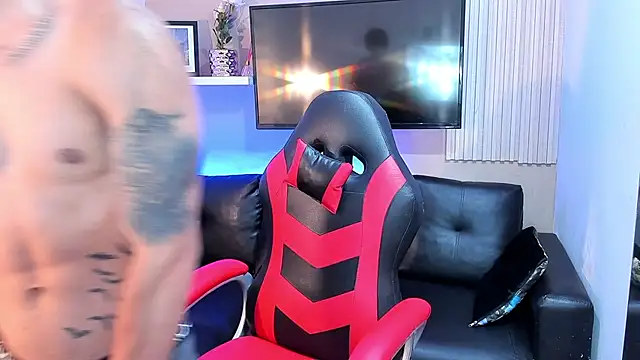 noah cole  online show from January 15, 8:23 pm