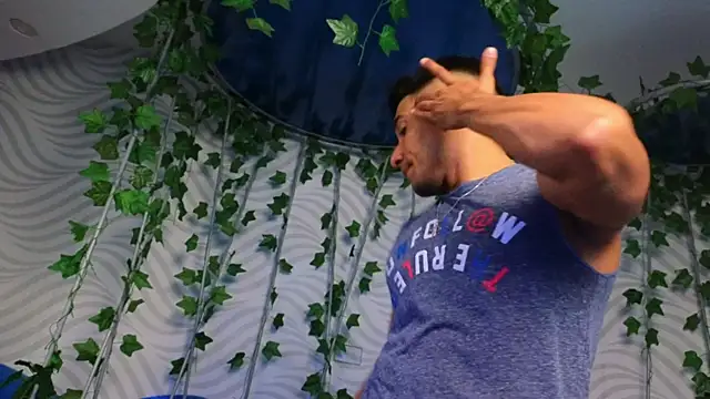 IAN KNOX online show from December 18, 7:09 pm