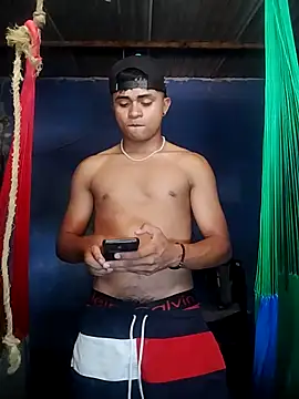 youngboypiss online show from February 15, 4:47 pm