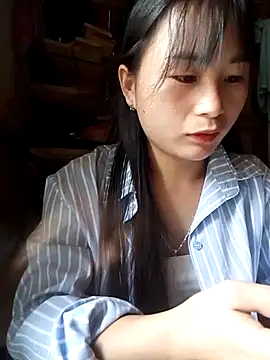 Snapshot of Maiphu34 chatting on May 16, 2:30 am Maiphu34 online show from May 16, 2:30 am