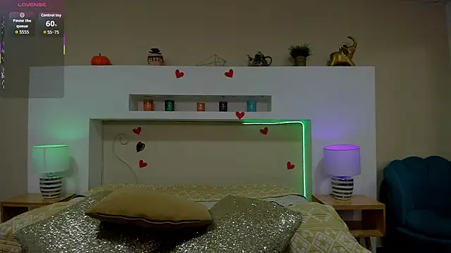 AnikaRomanoff  online show from March 25, 11:27 am