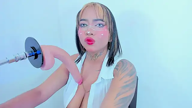 leticia lynn1 online show from December 20, 9:11 pm