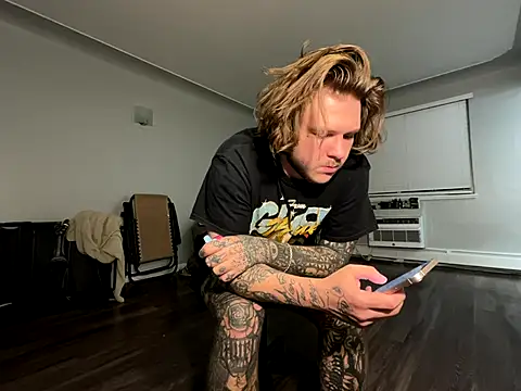 Tatertats online show from December 2, 5:35 am