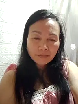 Snapshot of Lili-123k chatting on December 13, 10:15 pm Lili-123k online show from December 13, 10:15 pm