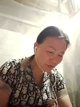 Lili-123k online show from March 24, 6:07 am