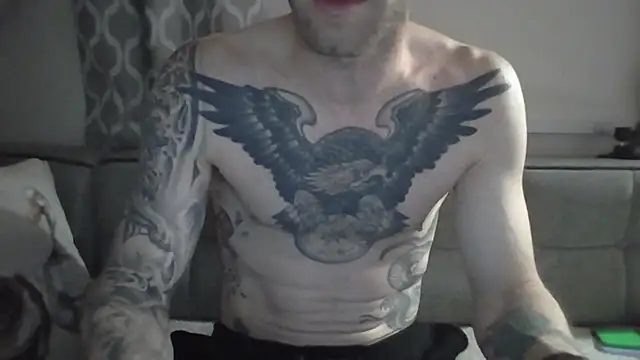 Snapshot of scotbhoyscott chatting on December 4, 12:09 am scotbhoyscott online show from December 4, 12:09 am