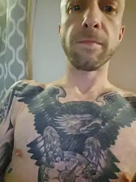 Snapshot of scotbhoyscott chatting on December 13, 10:48 pm scotbhoyscott online show from December 13, 10:48 pm