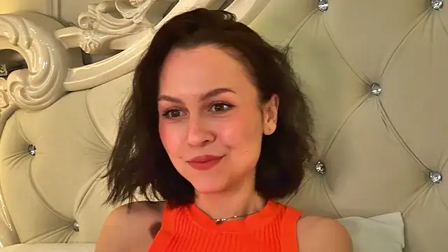 Snapshot of MonicaMercer chatting on February 3, 7:46 am MonicaMercer online show from February 3, 7:46 am