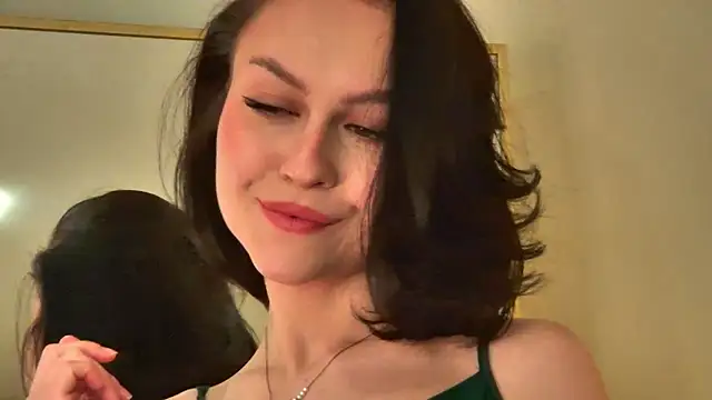 Snapshot of MonicaMercer chatting on February 12, 7:14 am MonicaMercer online show from February 12, 7:14 am