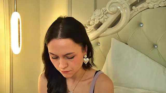 Snapshot of MonicaMercer chatting on March 2, 7:15 am MonicaMercer online show from March 2, 7:15 am