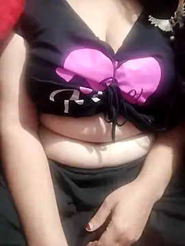 hottyrose69 online show from December 21, 2:24 pm