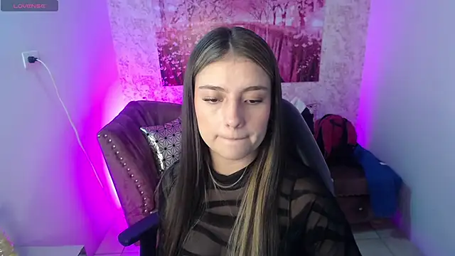 Diamond juliana online show from February 3, 3:15 am