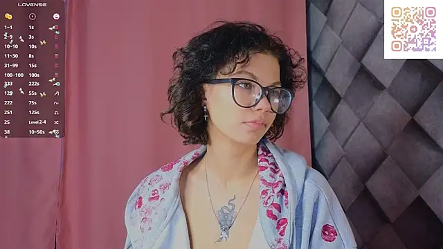 Ameliisun online show from December 19, 12:45 pm