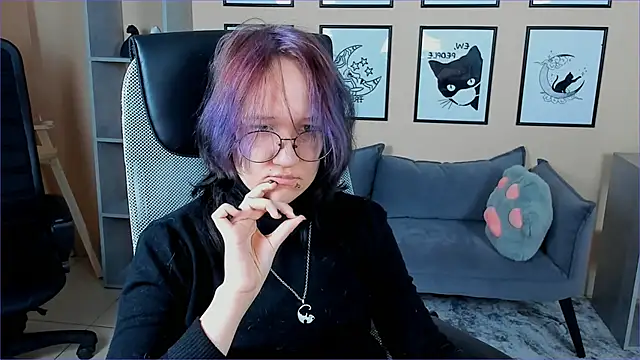 Sylvia Reed online show from January 10, 10:06 am