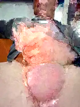 Snapshot of maaly1983 chatting on April 28, 2:33 pm maaly1983 online show from April 28, 2:33 pm