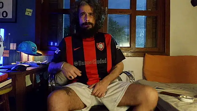 Snapshot of ooproprio chatting on July 28, 9:03 pm ooproprio online show from July 28, 9:03 pm