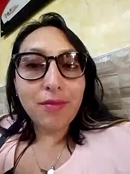 Snapshot of Valeria_montana_ chatting on May 1, 8:24 pm Valeria montana online show from May 1, 8:24 pm