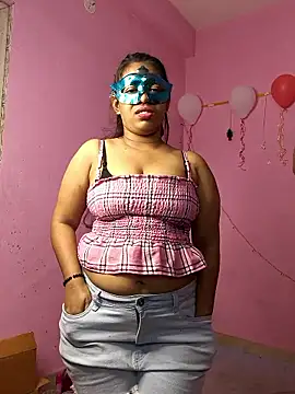 Snapshot of Indian_SexyBhabhi chatting on January 10, 6:37 am Indian SexyBhabhi online show from January 10, 6:37 am