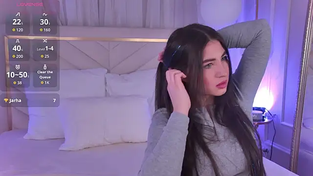 LisaDeviss online show from February 7, 1:04 pm