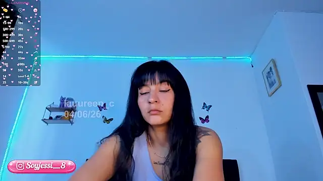 lauureen c online show from June 4, 11:38 am