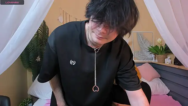 Snapshot of ErosPulseee chatting on January 10, 1:35 pm ErosPulseee online show from January 10, 1:35 pm