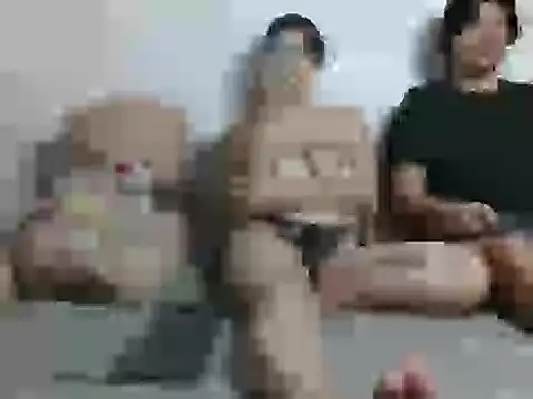 Emilyandjack04 online show from March 5, 7:15 am