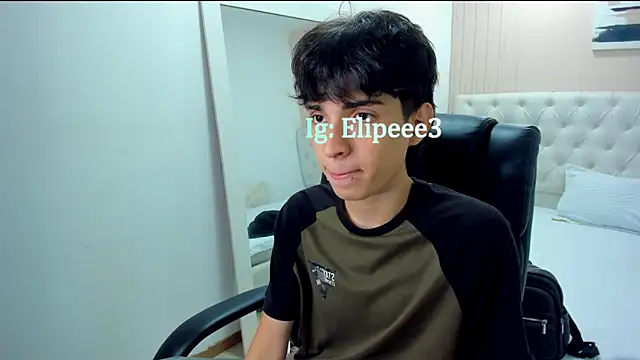 Snapshot of CONNOR_STONNE_ chatting on February 14, 5:43 pm CONNOR STONNE online show from February 14, 5:43 pm