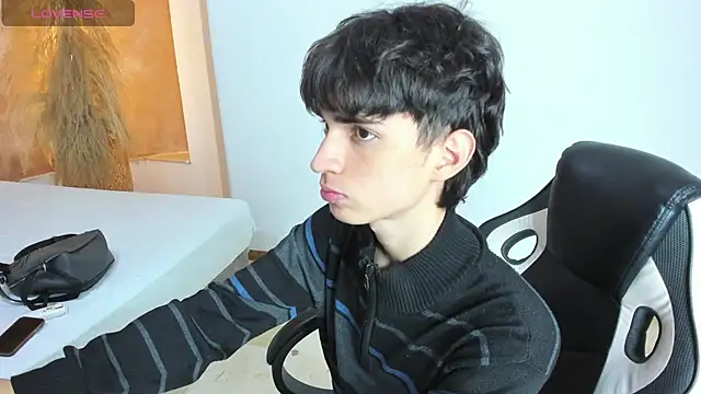 Snapshot of CONNOR_STONNE_ chatting on February 19, 7:43 pm CONNOR STONNE online show from February 19, 7:43 pm