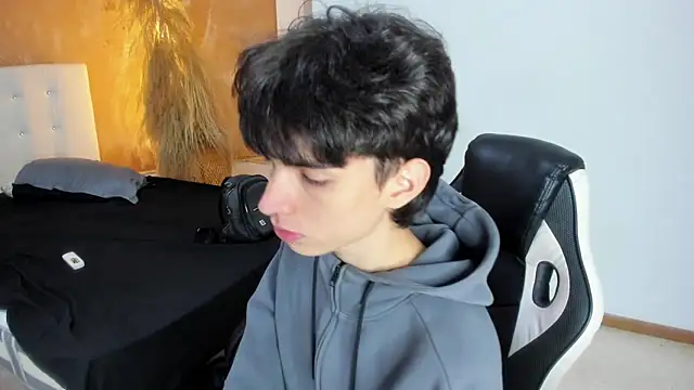 Snapshot of CONNOR_STONNE_ chatting on February 28, 8:54 pm CONNOR STONNE online show from February 28, 8:54 pm