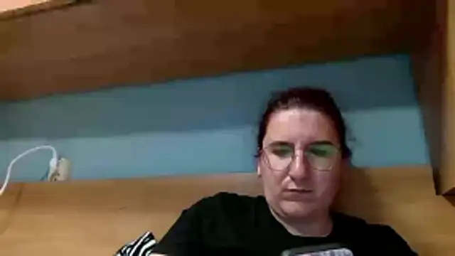 Snapshot of Dana92va chatting on April 20, 2:42 pm Dana92va online show from April 20, 2:42 pm