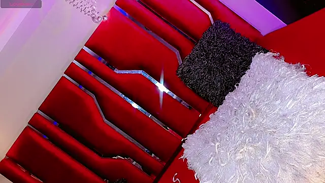 Tiiana Glow10  online show from January 6, 11:58 am