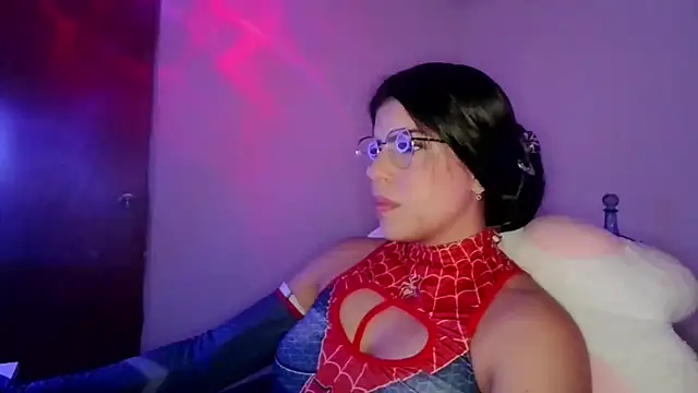 Adararouse1 online show from February 19, 7:10 pm