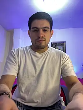 williamsmiiths16 online show from February 19, 2:57 pm