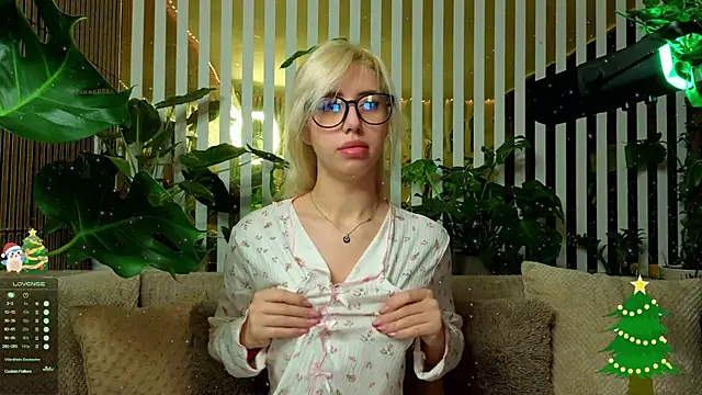 FlowweerGirl online show from January 6, 10:01 pm